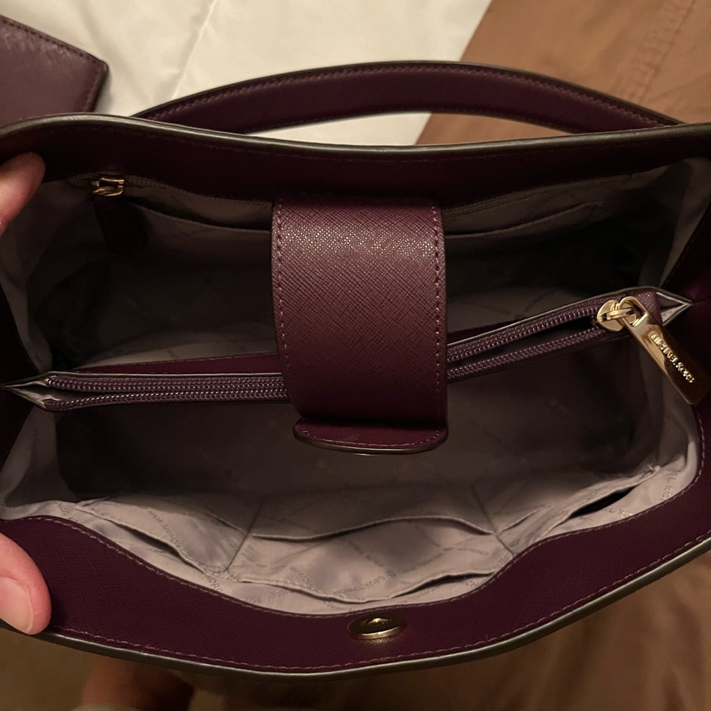 Micheal Kors purse with wallet